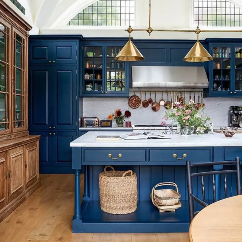 کابینت آشپزخانه با رنگ جذاب آبی