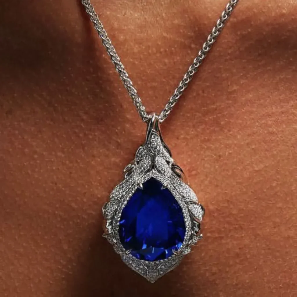 مدل گردنبند جواهر با نگین آبی زیبا