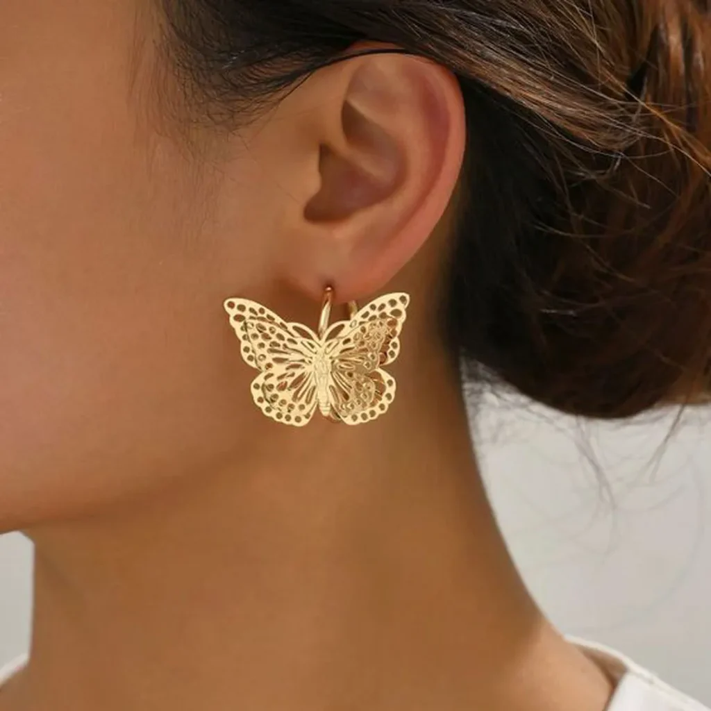 مدل های گوشواره طلا با طرح پروانه