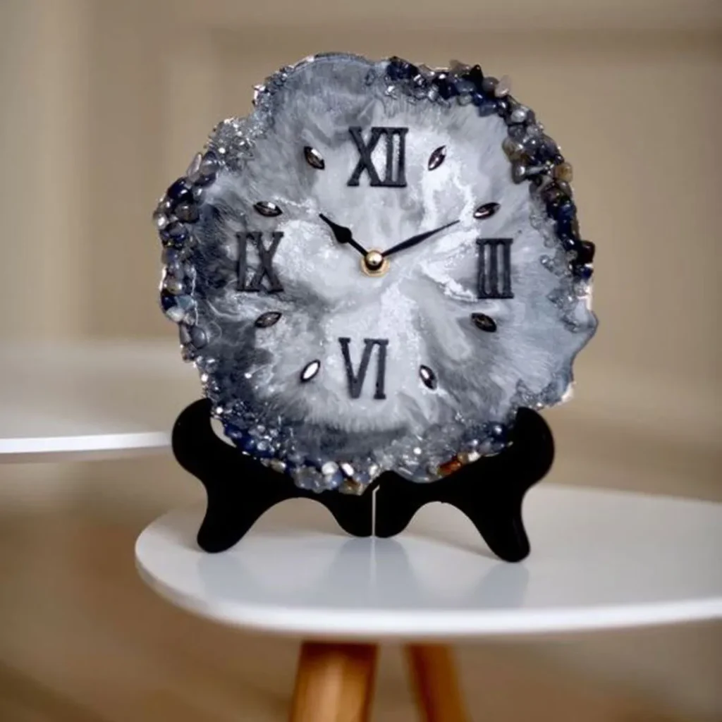 جدید ترین مدل های ساعت رومیزی رزینی