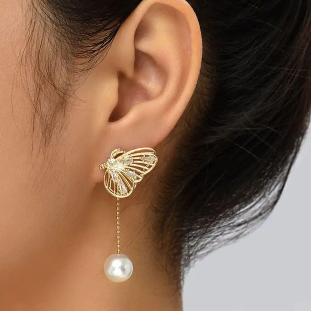 جذاب ترین مدل های گوشواره طلا با طرح پروانه لاکچری
