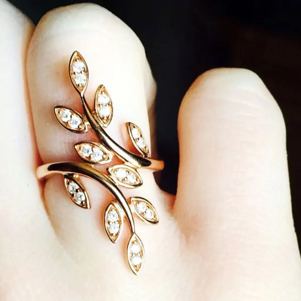 انگشتر طلا با طرح گل