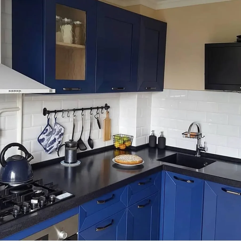 مدل کابینت آشپزخانه با رنگ آبی جذاب